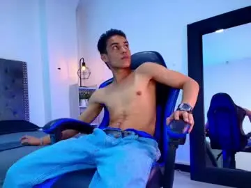 Chaturbate Sex Chat of tommy_west_
