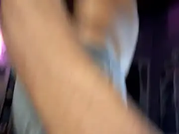 Chaturbate Live Porn of trillahung