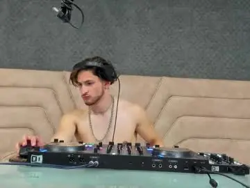 Chaturbate Adult Video Chat of axel_porn_