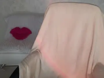 Chaturbate Live Sex Cam of baby_emmaa