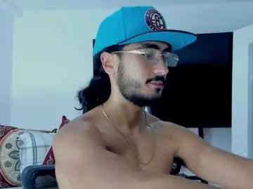 Chaturbate Free Live Porn of david_johnson372