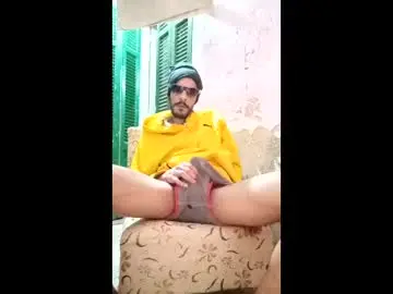 Chaturbate Watch Live Sex Cams of ezz_3zoo1