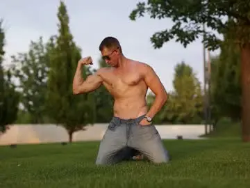 Chaturbate Live Sex of marc105100