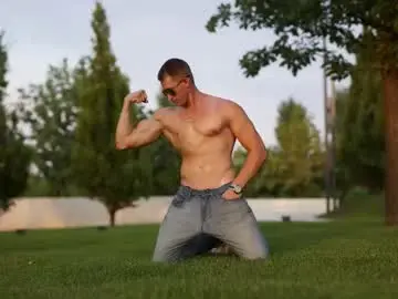 Chaturbate Best live sex cam show of marc105100