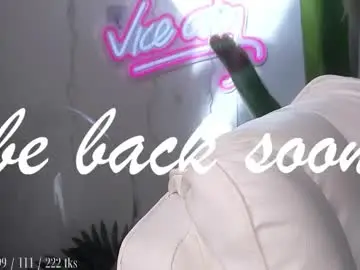 Chaturbate Free Porn Cam of violetvio1ator