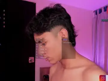 Chaturbate Free Porn Cam of damien_howard