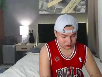 Chaturbate Best live sex cam show of oriental_ian69