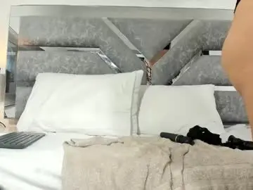 Chaturbate Sex Cam of slut_milf1_