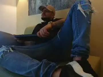 Chaturbate Free Live Porn of troy_kirk