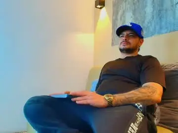 Chaturbate Best live sex cam show of troy_kirk