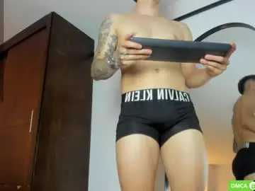 Chaturbate Live Sex Cam of twintease