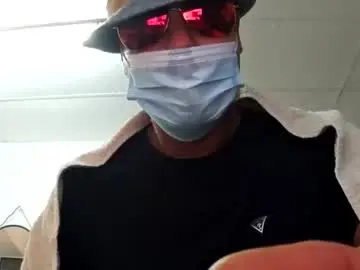Chaturbate Live Sex of round1fiight