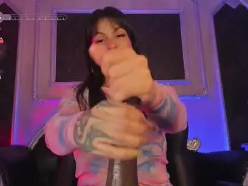 Chaturbate Watch Live Sex Cams of prettybullet