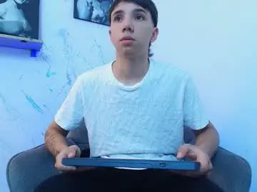 Chaturbate Adult Webcams of andy_miller5