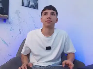 Chaturbate Sex Chat of andy_miller5