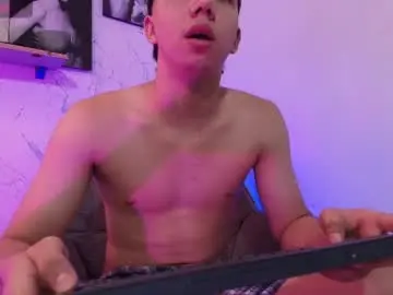 Chaturbate Sex Chat of andy_miller5