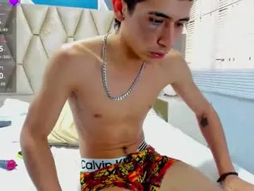 Chaturbate Live Sex of bianca_and_alex69