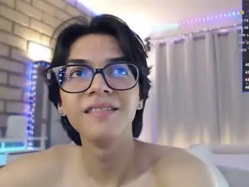 Chaturbate Live Sex Cam of bl_cos