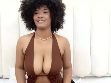 Chaturbate Sex Cam of ela_ebony_