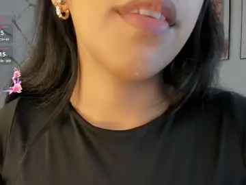 Chaturbate Sex Cam of miajones_blowjob