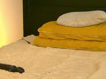 Chaturbate Adult Video Chat of ninnavelvet