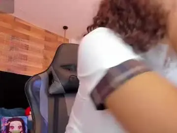 Chaturbate Live Porn of emily_brown04