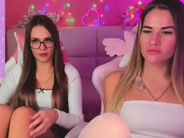 Chaturbate Nude Webcam of hotty_girls_here