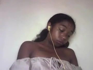 Chaturbate Live Porn of michou_69