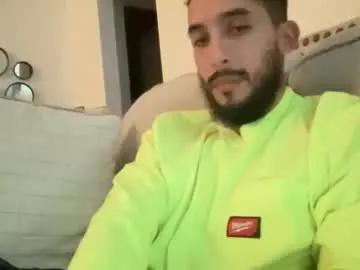 Chaturbate Live Sex Cam of papicubano_guapo23cm