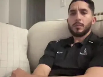 Chaturbate Free Porn Cam of papicubano_guapo23cm