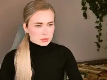 Chaturbate Live Sex of adelloyss