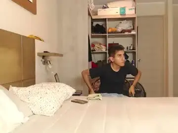 Chaturbate Live Sex Cam of aladino_ms