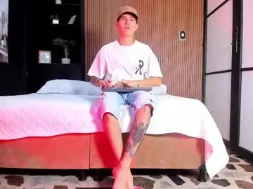 Chaturbate Free Live Porn of diamondss_1