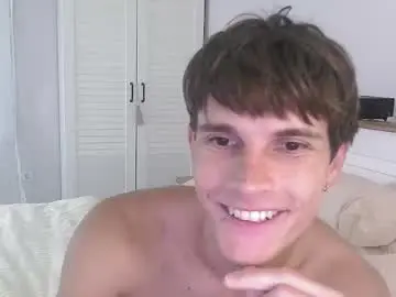 Chaturbate Best live sex cam show of eric_crush