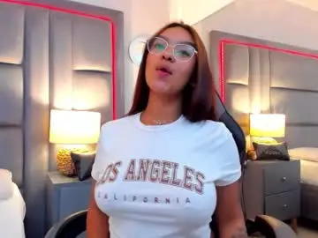Chaturbate Nude Webcam of gabymoreau