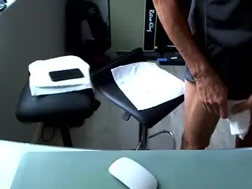 Chaturbate Live Sex Cam of jonluvsyou2