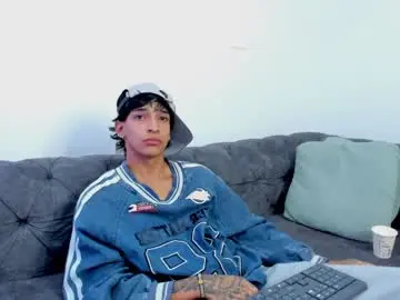 Chaturbate Free Porn Cam of kroywave