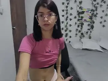 Chaturbate Live Sex Cam of sarahsmitt