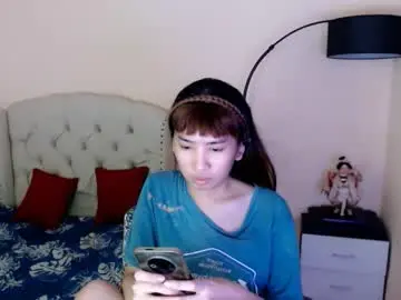 Chaturbate Live Sex Cam of shantalfoxxy