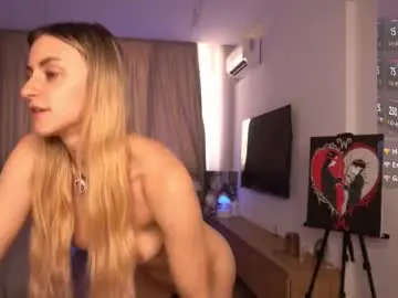 Chaturbate Sex Chat of adalin_moore