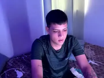 Chaturbate Free Porn Cam of clarentz_baileys