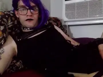 Chaturbate Watch Live Sex Cams of emmobeysyoux0x0x