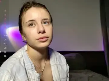 Chaturbate Watch Live Sex Cams of lucyrait