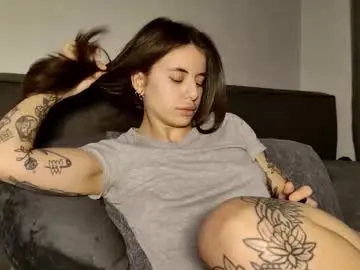 Chaturbate Adult Video Chat of lucyrait