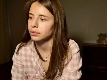 Chaturbate Adult Video Chat of lucyrait