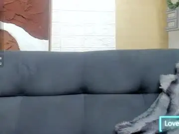 Chaturbate Watch Live Sex Cams of maskedgirl01