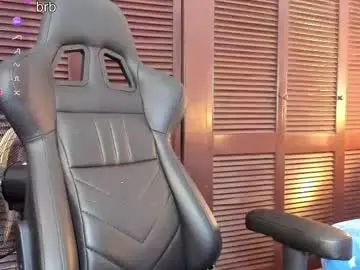 Chaturbate Free Porn Cam of maskedgirl01