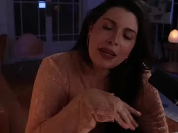 Chaturbate Live Sex Cam of mila_