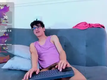 Chaturbate Live Sex Cam of camilo_stark