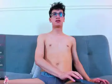 Chaturbate Live Porn of camilo_stark